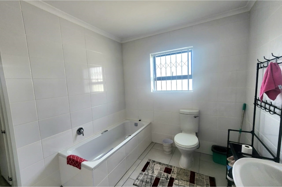 3 Bedroom Property for Sale in Fountains Estate Eastern Cape
